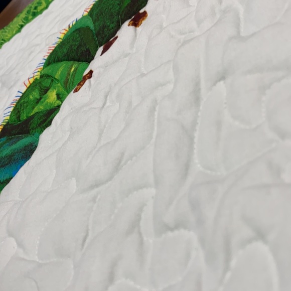 The Very Hungry Caterpillar Nursery Crib Set - Picture 11 of 15